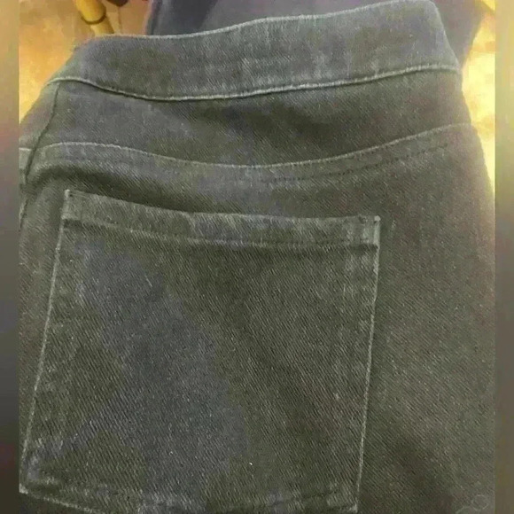 Spanx Jeanish leggings size Large in Twilight Rinse. Very comfortable! - Picture 6 of 6